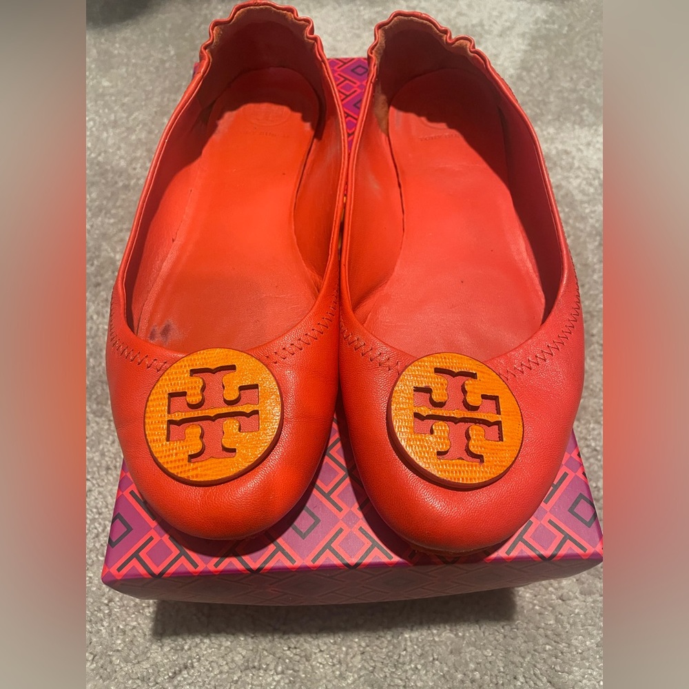 Tory Burch Orange Minnie Flats - size 8